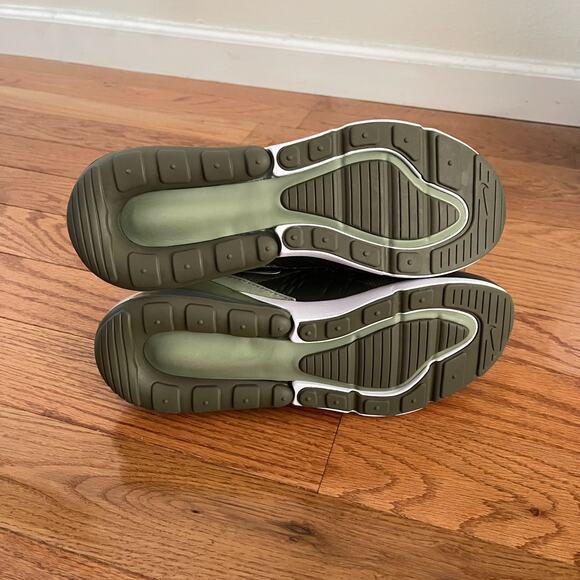 Nike Air Max 270 Womens Size 9 Medium Olive White-Oil Green Sneakers Athletic - Picture 7 of 10